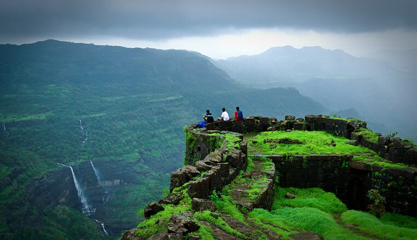 Rajmachi Point, Raigad, Maharashtra - Vushii.com Rajmachi Point, Raigad, Maharashtra - Vushii.com